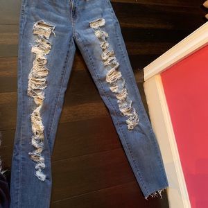 Crop ripped jeans